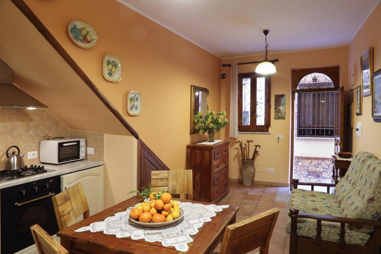 Casa Antico Borgo Cuseni Lejlighed Taormina Eksteriør billede