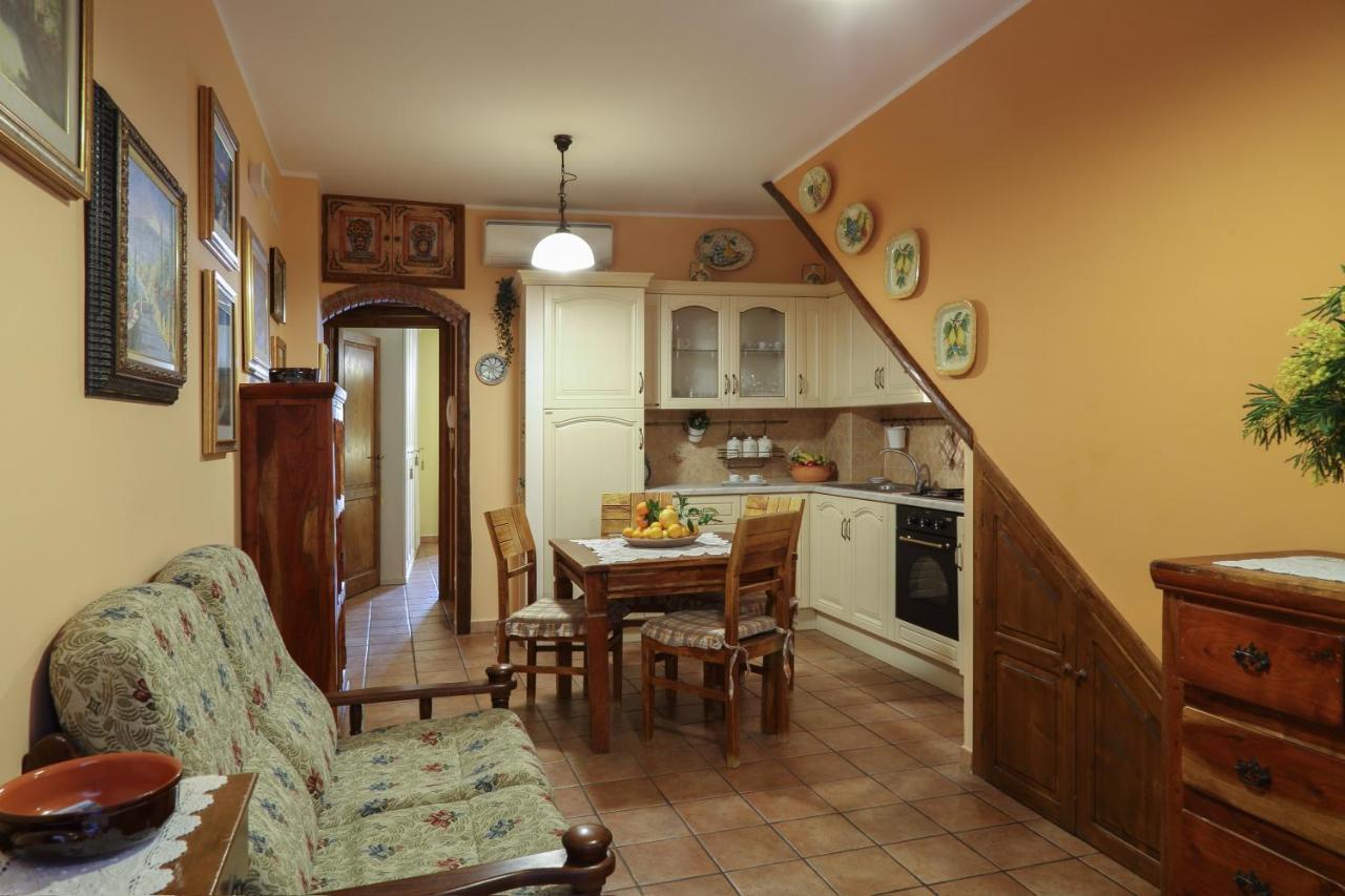 Casa Antico Borgo Cuseni Lejlighed Taormina Eksteriør billede