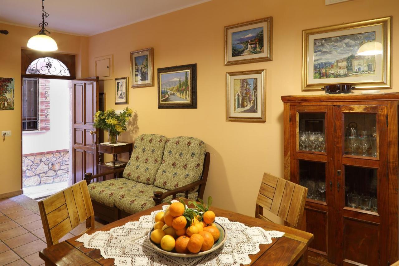 Casa Antico Borgo Cuseni Lejlighed Taormina Eksteriør billede