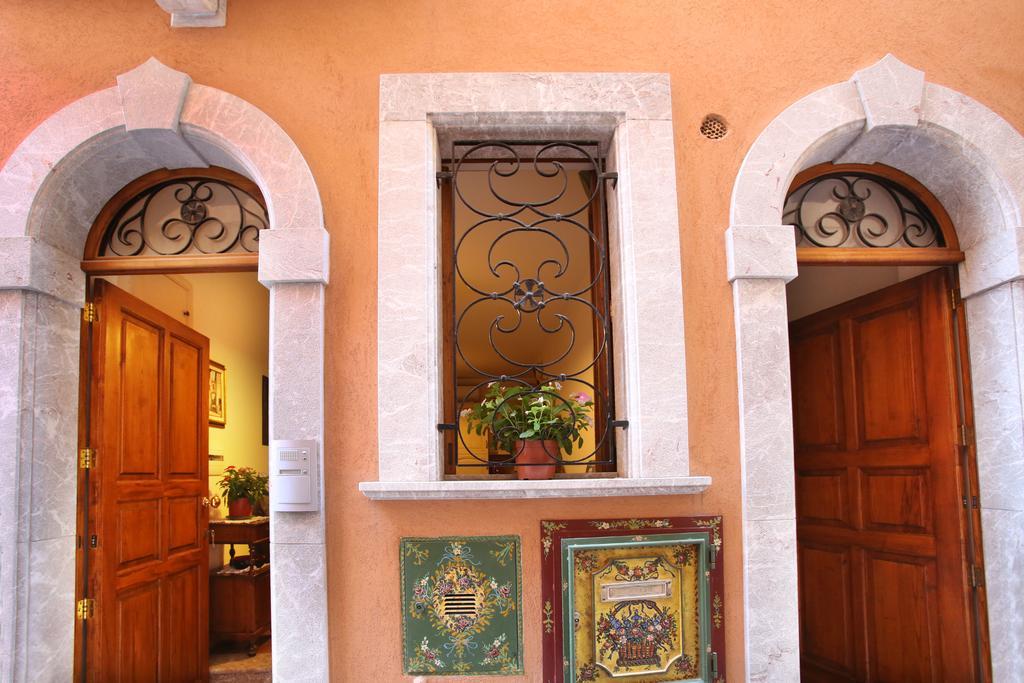 Casa Antico Borgo Cuseni Lejlighed Taormina Eksteriør billede